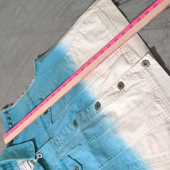 Bullhead Women’s Regular Fit Denim Vest Button Front Aqua White Size Large - Picture 10 of 11